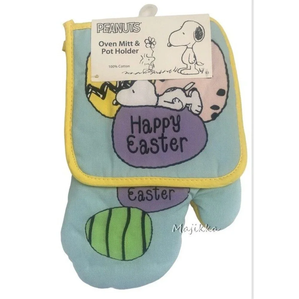 Happy Easter Peanuts Snoopy Set of 2 Oven Mitt Cotton Potholder Colored Eggs